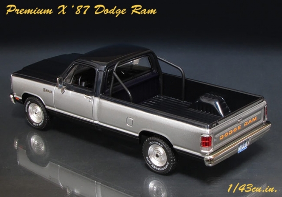 大特価放出！ 550 Spark 1/43 DODGE RAM 3500 2005 ダブルタイヤ ピックアップ 乗用車