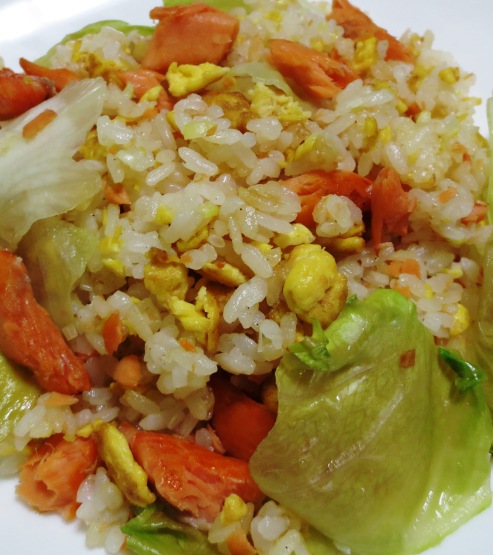 鮭レタスチャーハン　拡大