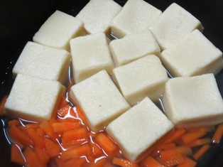 京風ちらし寿司　調理　高野豆腐
