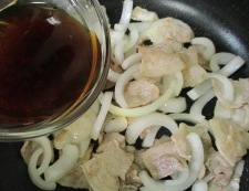 豚バラ肉のポン酢しょうが炒め　調理④
