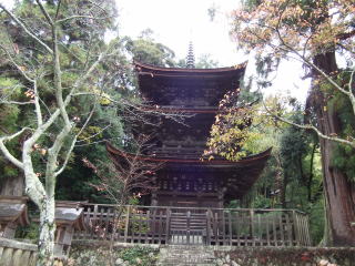 八幡神社三重塔