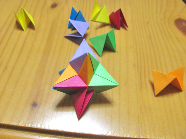 ユニット折り紙（多面体）