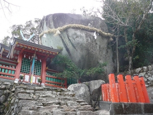 ゴトビキ岩